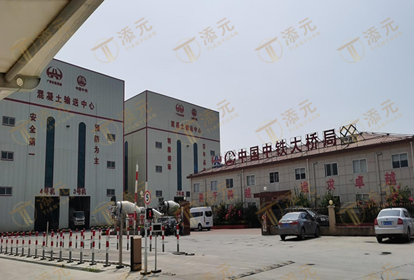 混凝土搅拌站.jpg 混凝土搅拌站.jpg