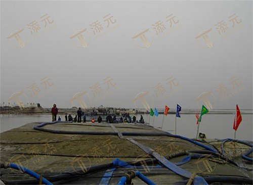 大堤龙口合拢场景（二）.jpg