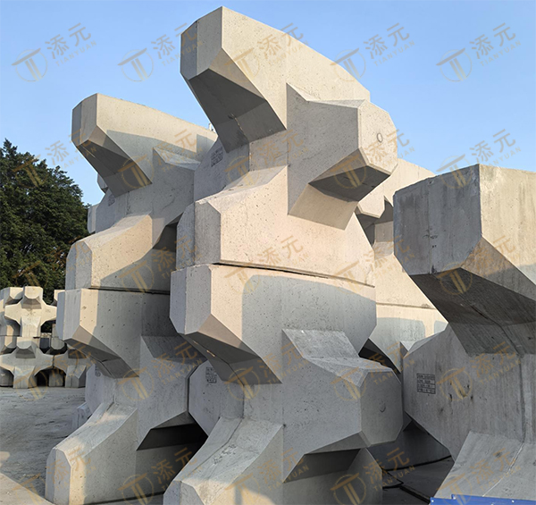 扭王字块预制现场(1).jpg